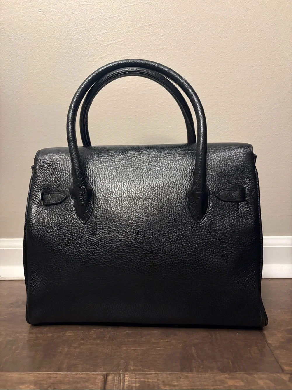 Vintage Italian leather structured carryall in a designer inspired silhouette - Picture 2 of 7